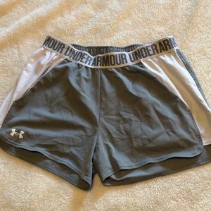 Under Armour Shorts with Pockets!